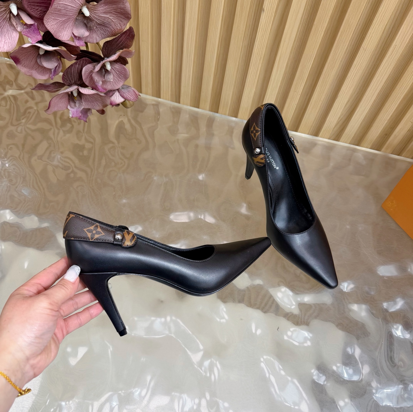 Women's high heels